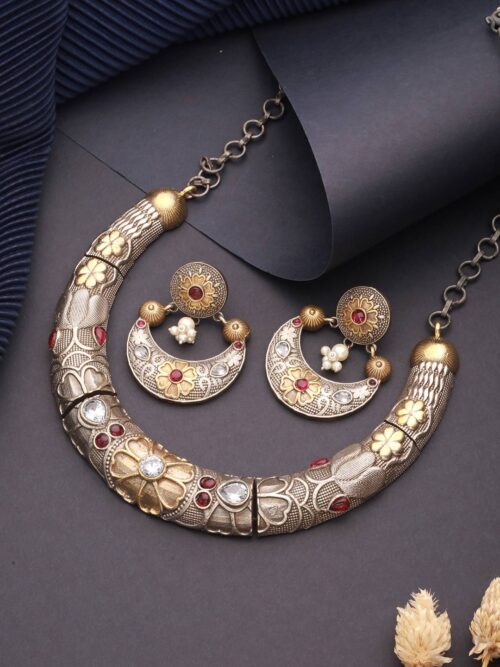 Dual Toned Oxidised Floral Tribal Hasli