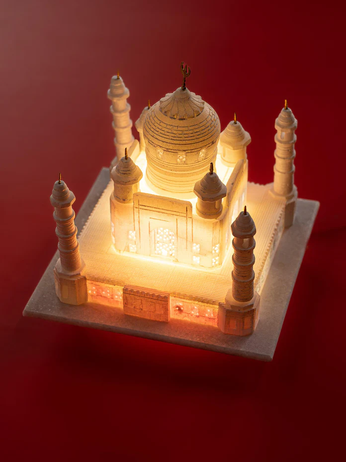 Decorative replica of Taj Mahal in white marble - Image 2